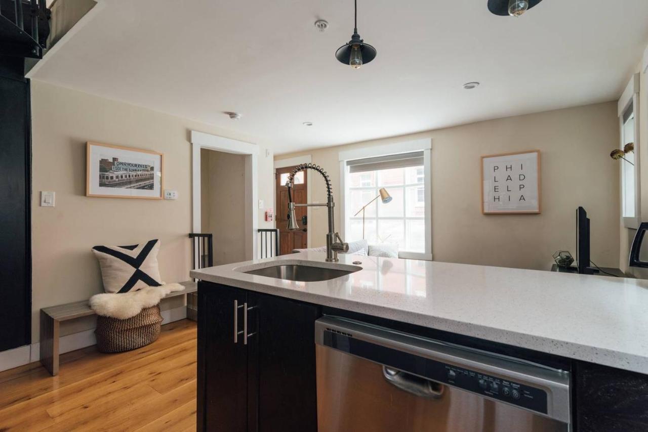 Renovated & Modern Home In Downtown Philly Philadelphia Exterior foto